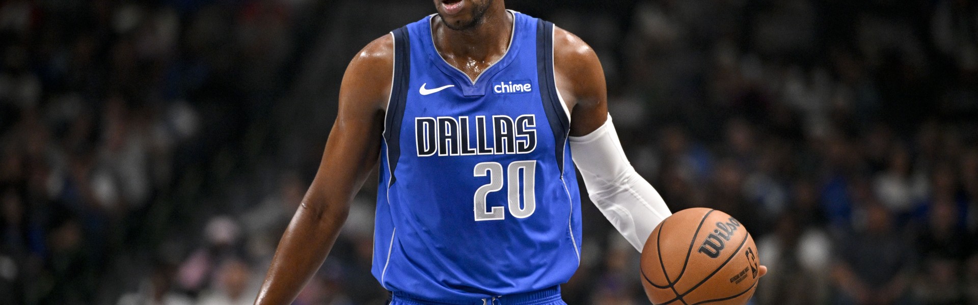 星空体育-这是在啃老？米德尔顿8中5&amp;三分3中2拿到16分 正负值+7球队第二高