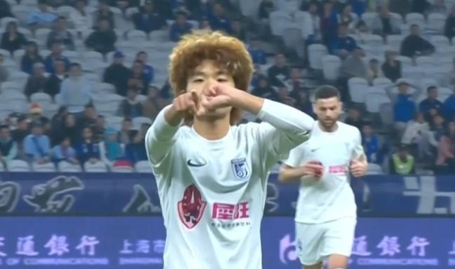 星空体育-媒体人：申花想买吕焯毅英博不卖，英博想租谢鹏飞申花不租