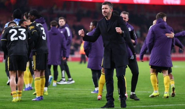 星空体育-曼联更衣室定调！连斩曼城阿森纳后，卡里克发出明确的更衣室信息|托马斯-卡里克|阿莫林|球员|胜利|球迷_新浪体育_新浪新闻