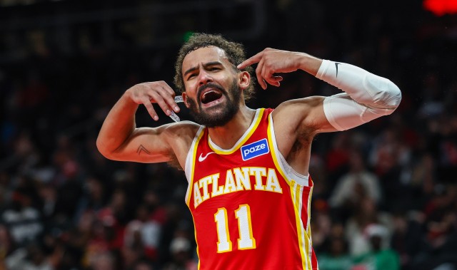 杨自进联盟以来195场20+10助 联盟断档领先 东契奇149场第3